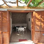 Brezza Di Stagnone בירג'י וקי